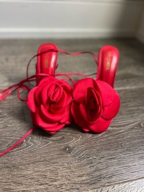 NWT - Red Rosette Heels